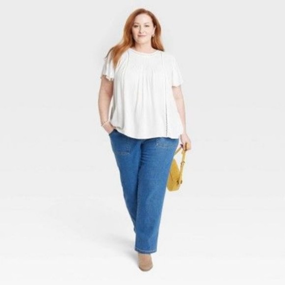 Knox Rose Flutter Sleeve Eyelet Embroidered Top - Picture 2 of 2